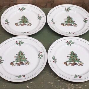 Vtg. 4pc Holiday Hostess fine china Christmas set of 4-8" desert/salad plate set